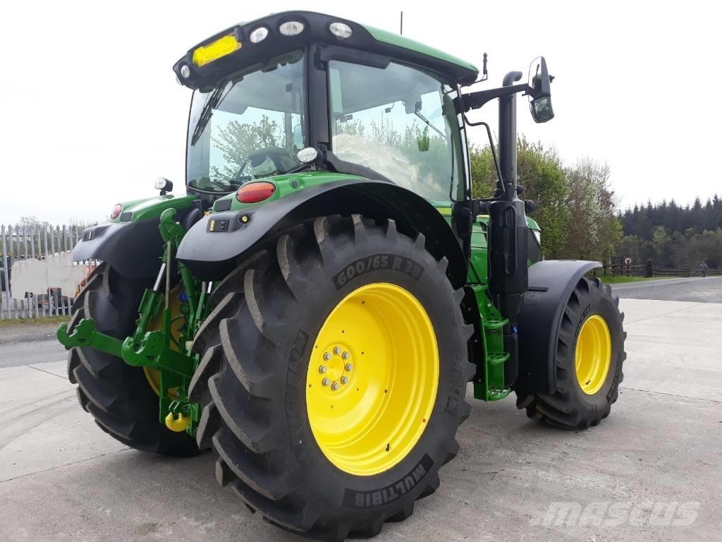 John Deere 6120 R 曳引機