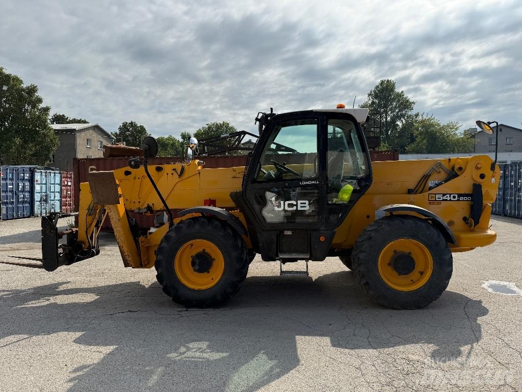 JCB 540-200 伸縮臂操作車
