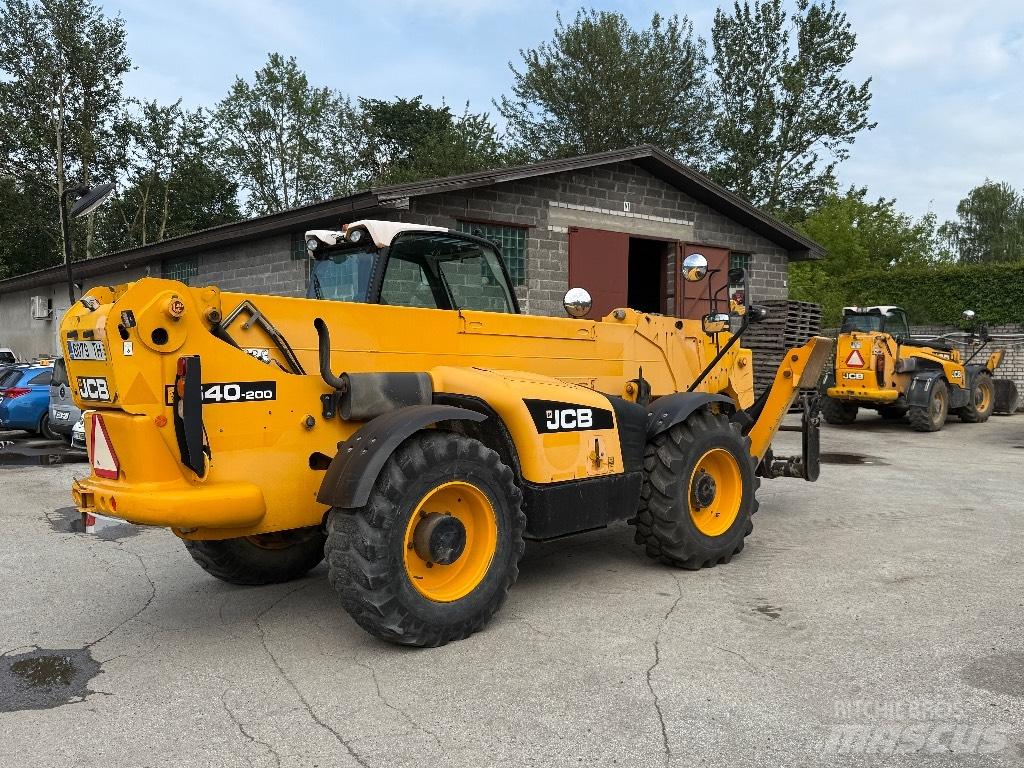 JCB 540-200 伸縮臂操作車