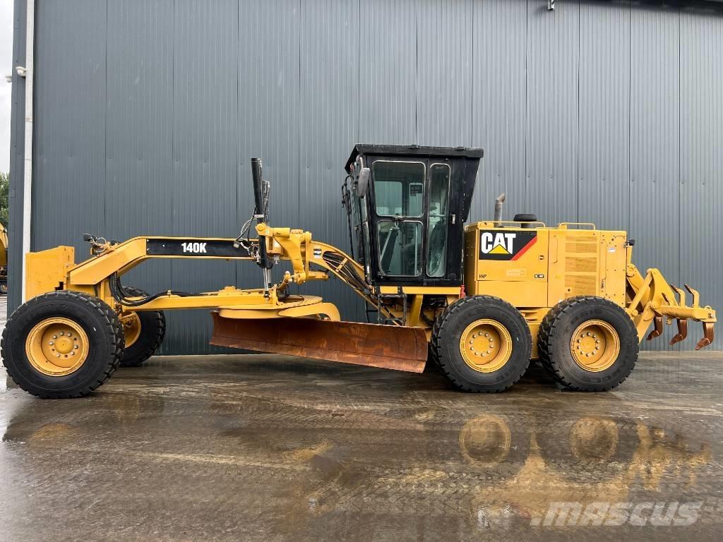 CAT 140K 平土機