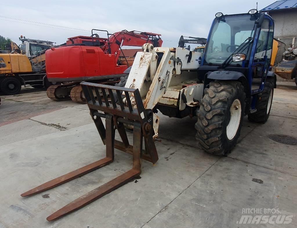 JCB 531-70 伸縮臂操作車