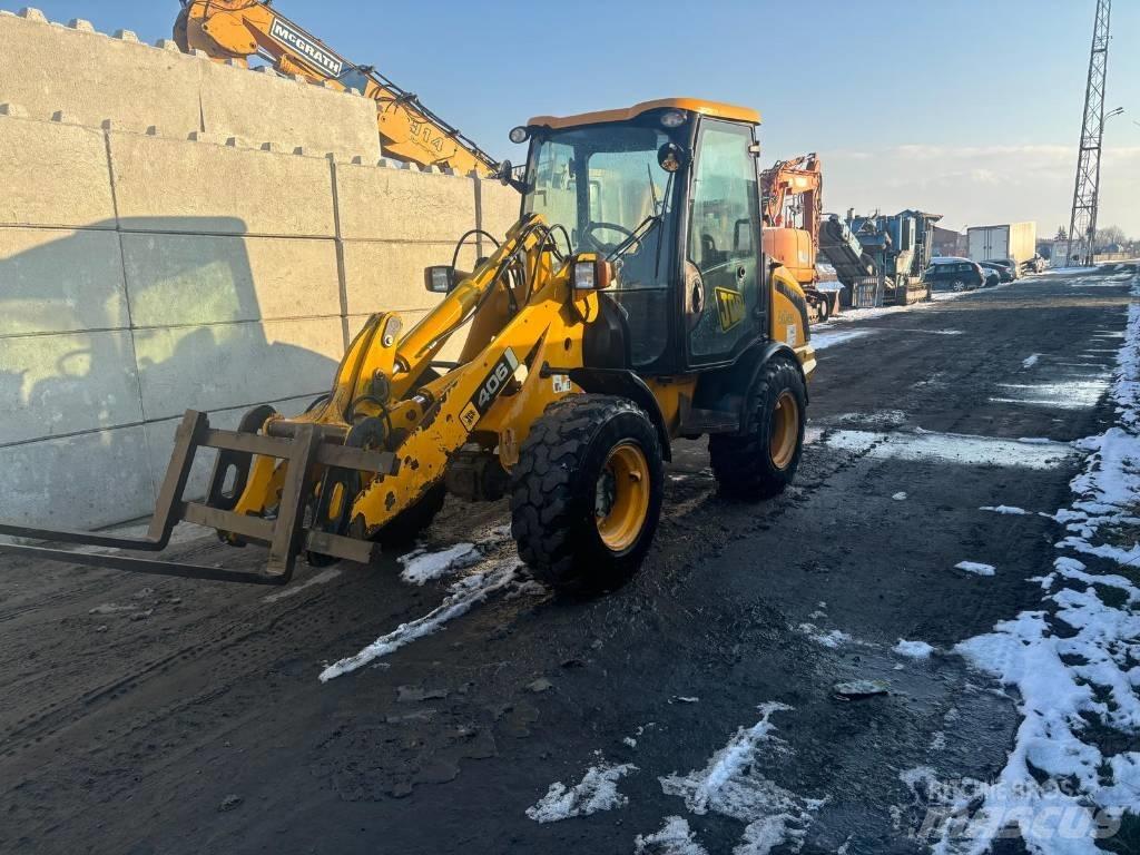 JCB 406 輪胎式裝載機