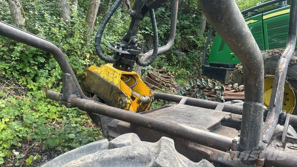 Timberjack 810 B 集運機