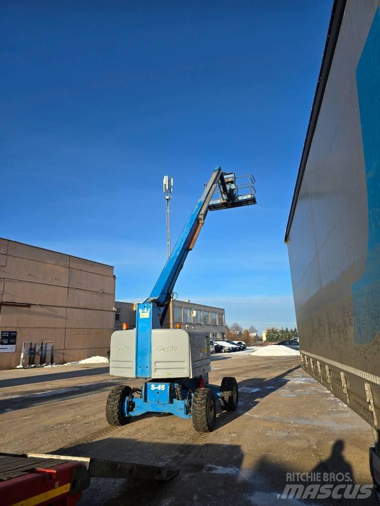 Genie S 45 伸縮臂高空作業車