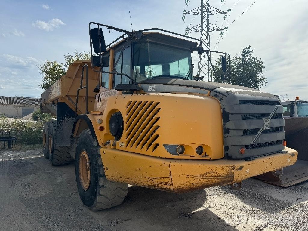 Volvo A 30 E 鉸接式起吊車