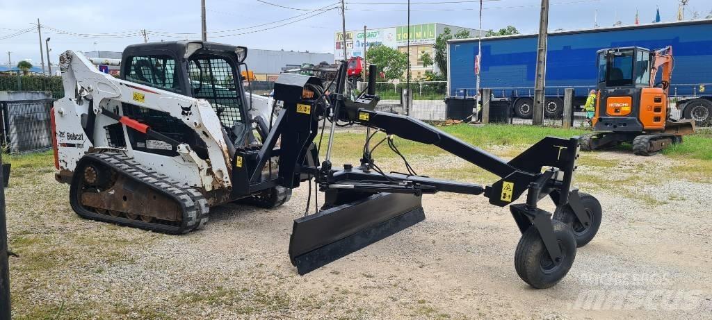 Bobcat T 590 HF 滑移轉向裝載機