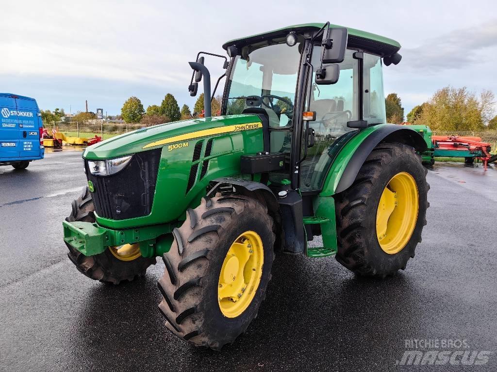 John Deere 5100 M 曳引機