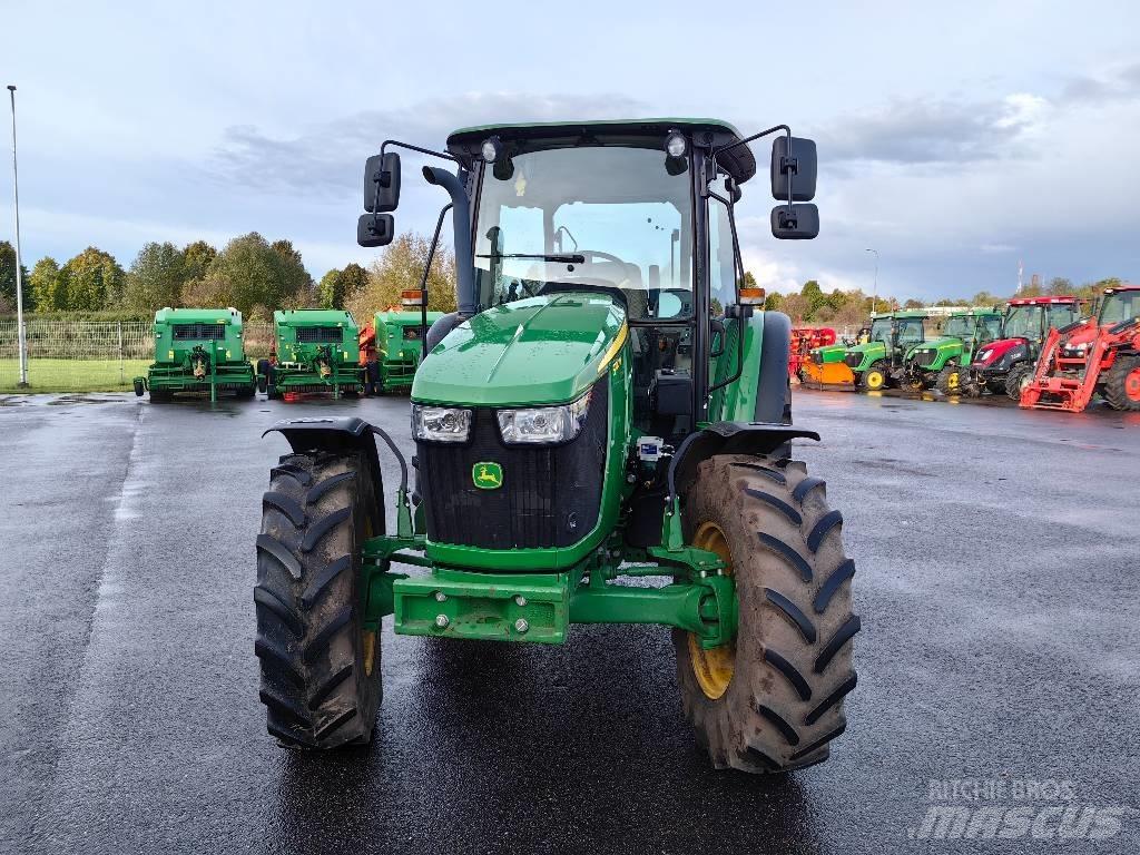 John Deere 5100 M 曳引機