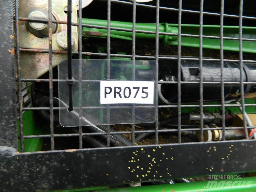 John Deere 575 圓型牧草打包機
