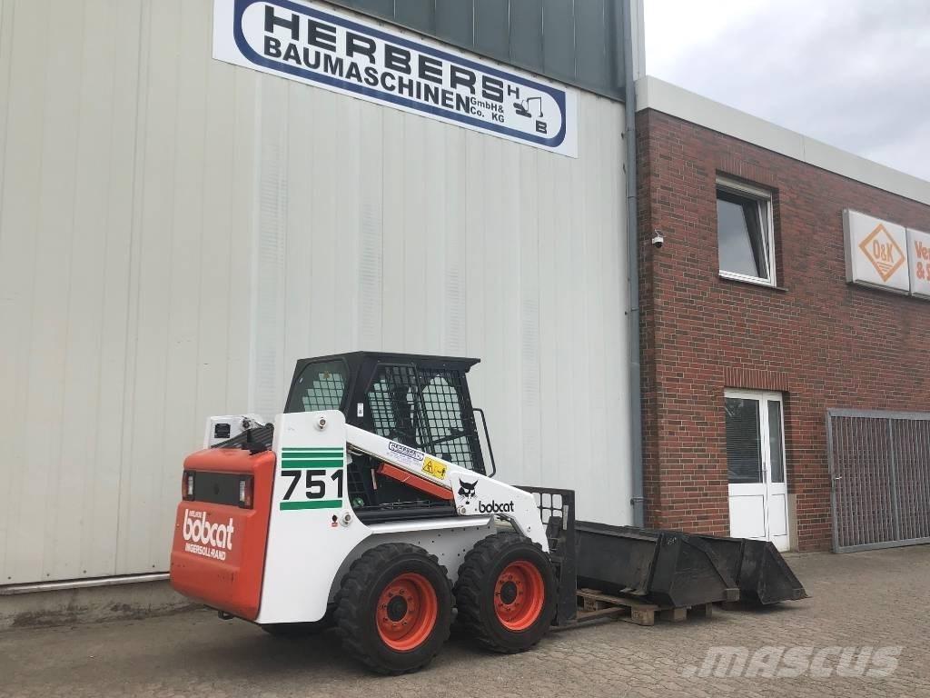 Bobcat 751 (753) 滑移轉向裝載機