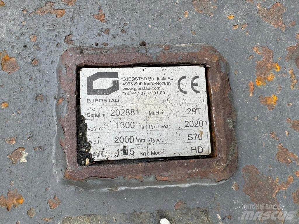 Volvo ECR 235 E 履帶式 挖土機/掘鑿機/挖掘機