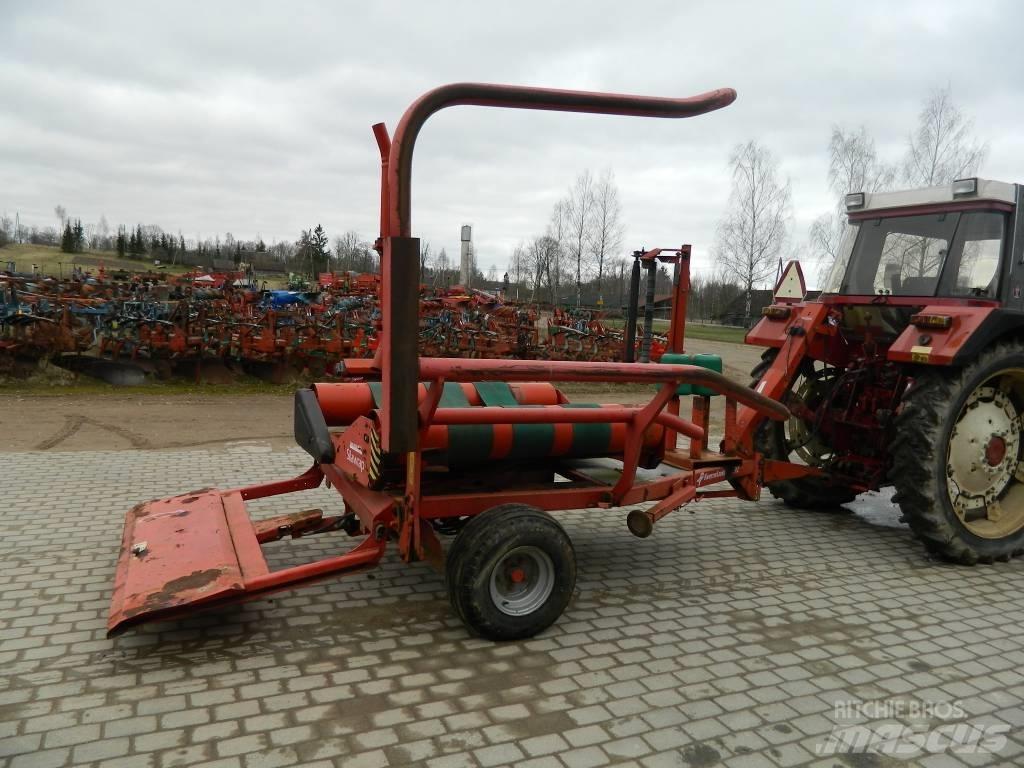 Kverneland UN7512 包裝機