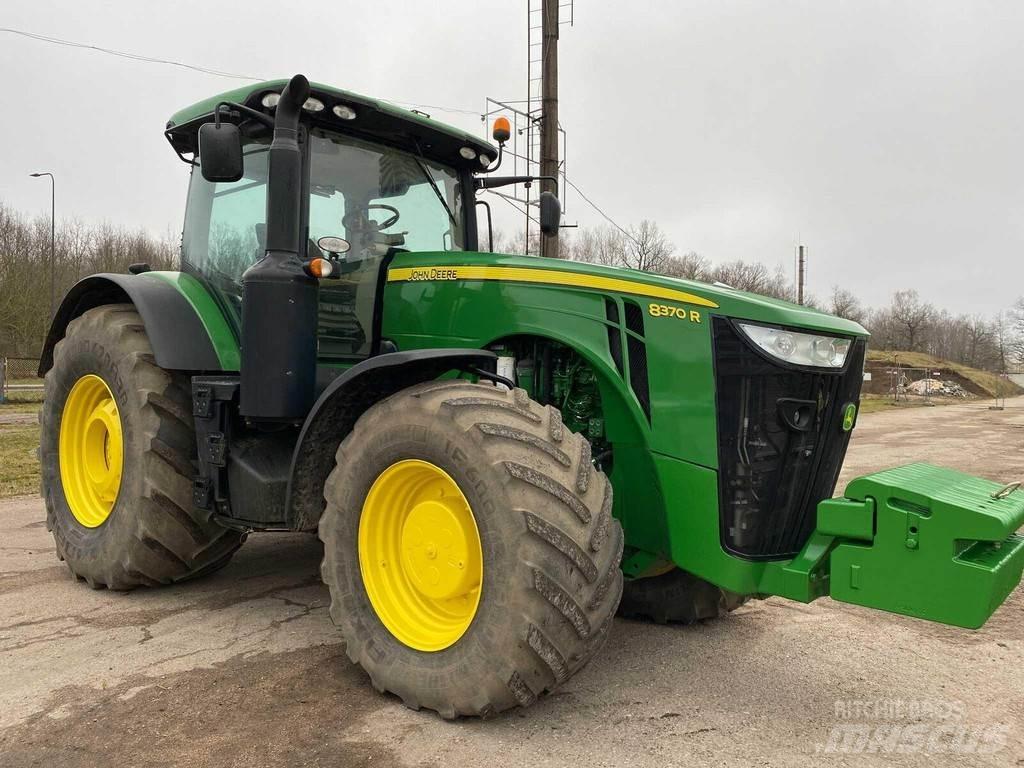 John Deere 8370R 曳引機