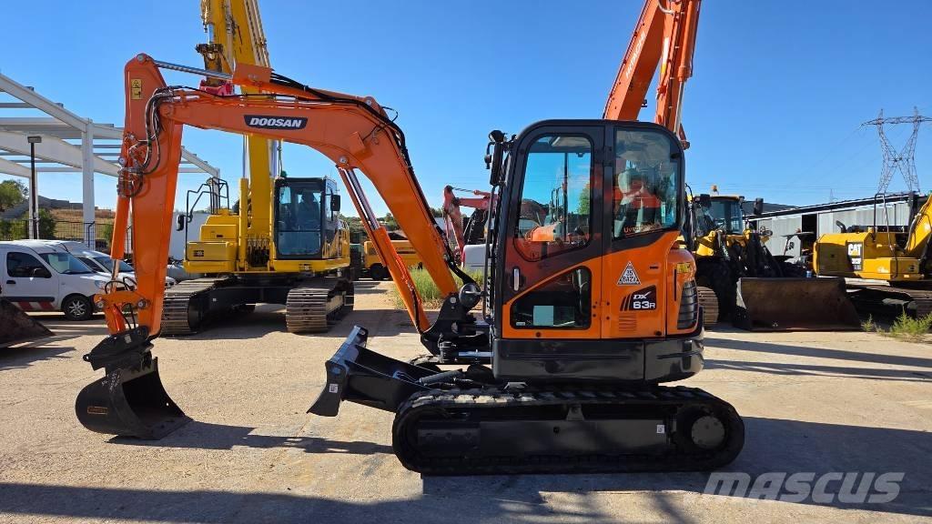 Doosan DX 63 R 小型挖土機/掘鑿機<7t(小型挖掘機)