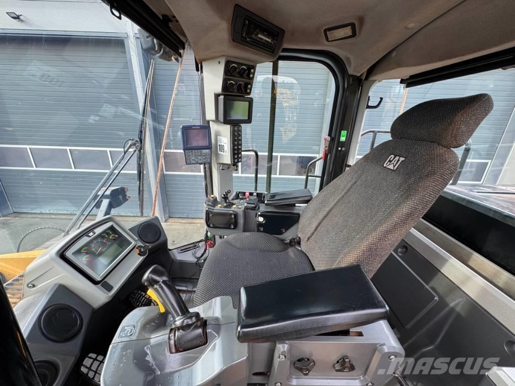 CAT 980M 輪胎式裝載機