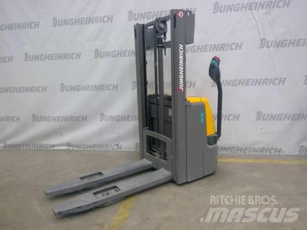 Jungheinrich EJC 112 行走控制式堆積機