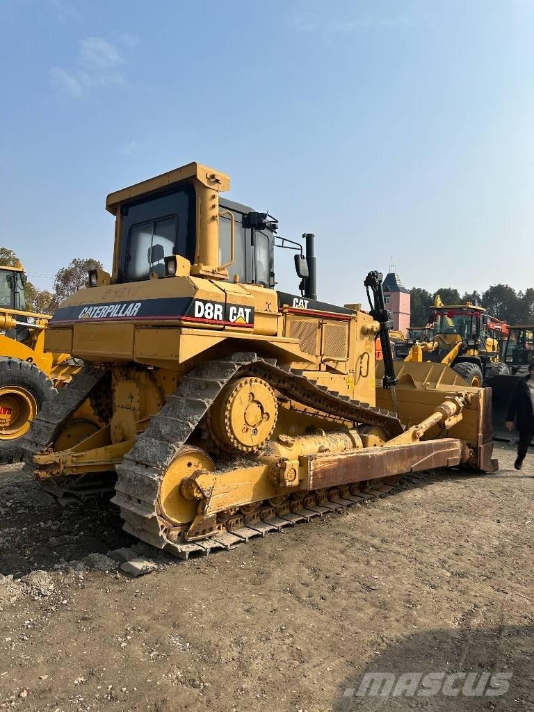 CAT D8R 履帶推土機