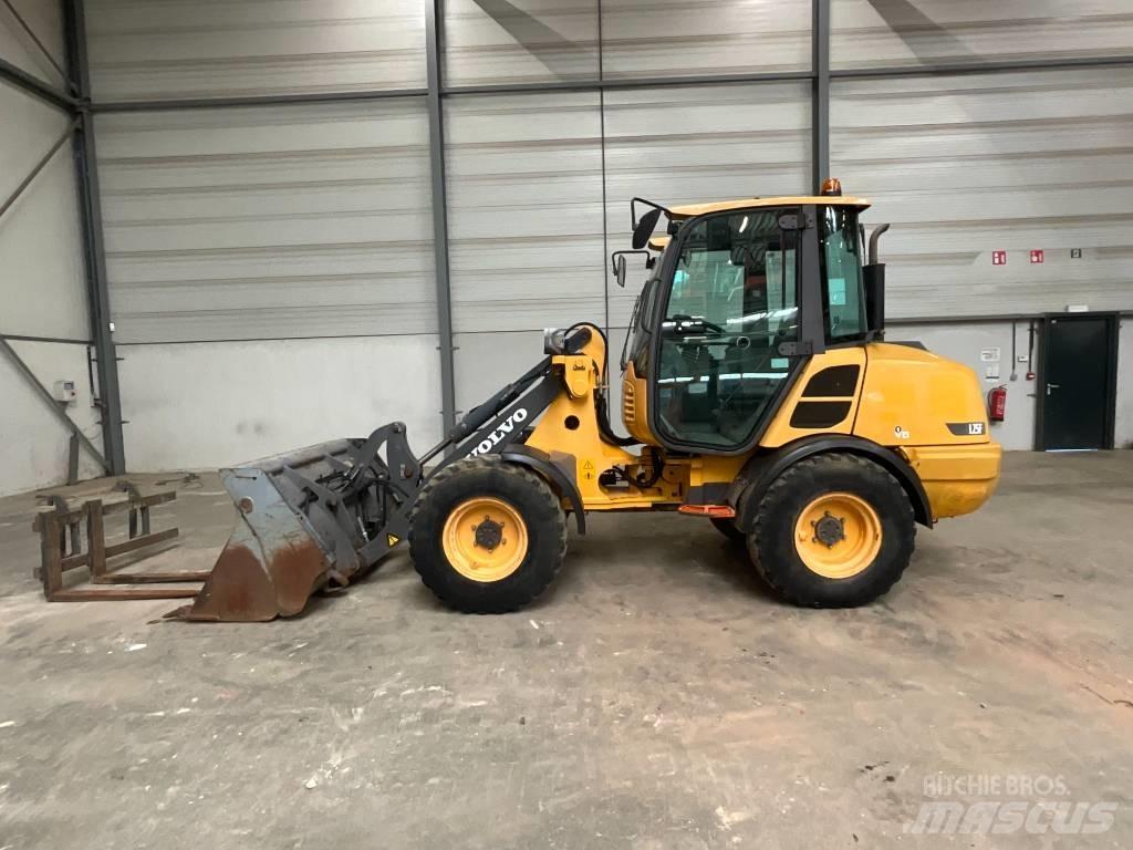 Volvo L 25 F 輪胎式裝載機