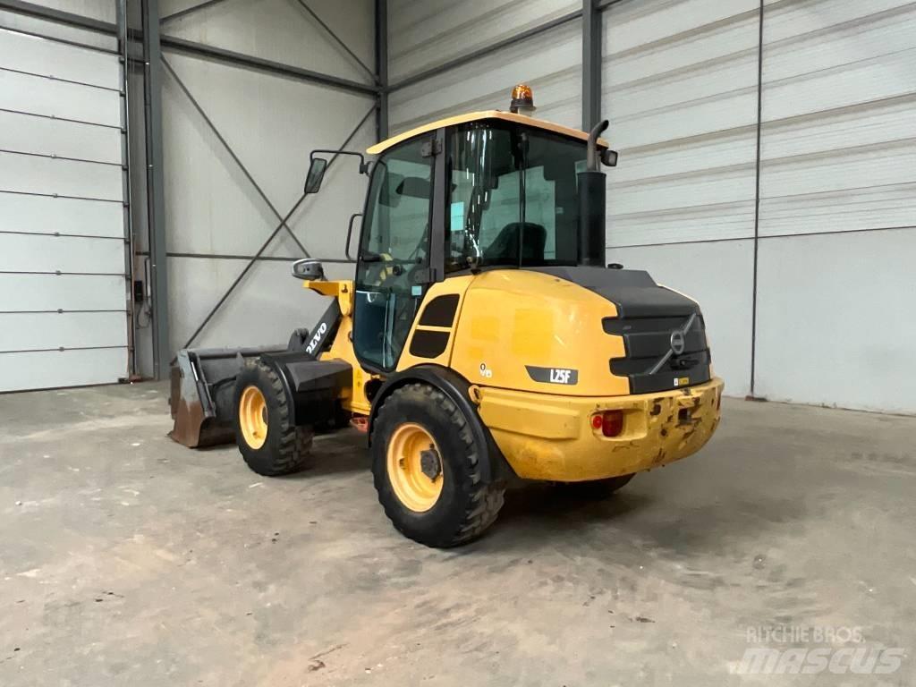 Volvo L 25 F 輪胎式裝載機