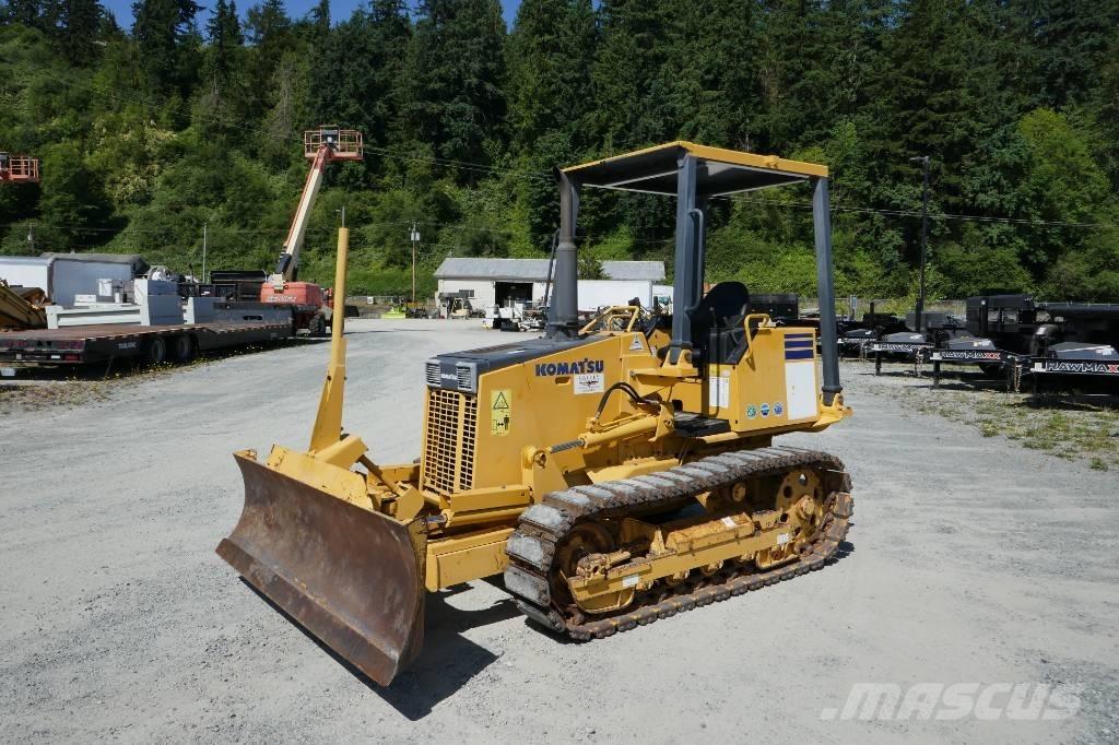 Komatsu D21A-8 履帶推土機