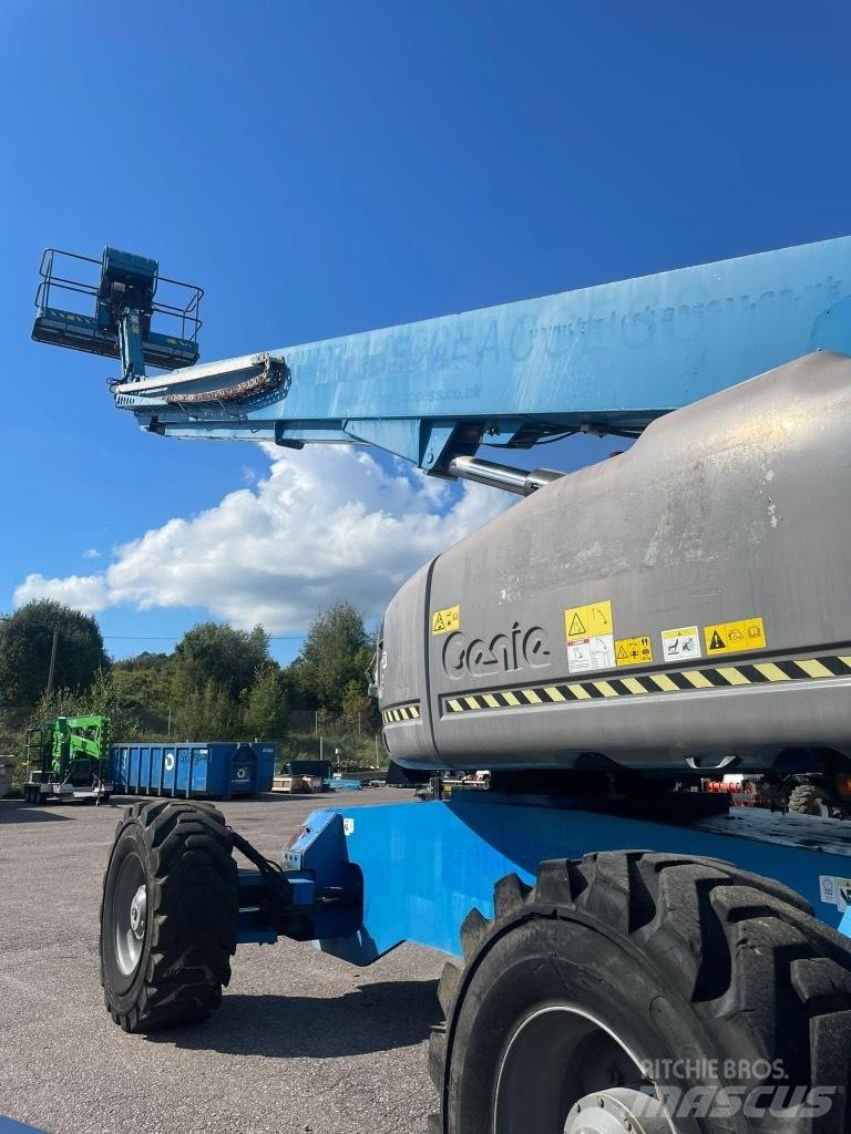 Genie S 125 曲臂高空作業車