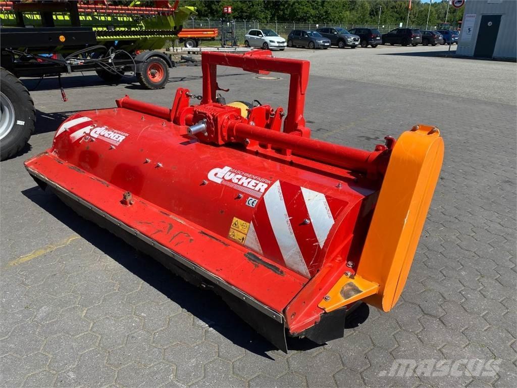 Dücker UM27 F 其他牧草收穫設備