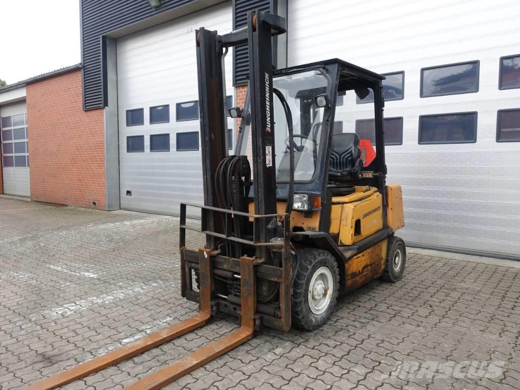 Jungheinrich DFG 25 柴油卡車