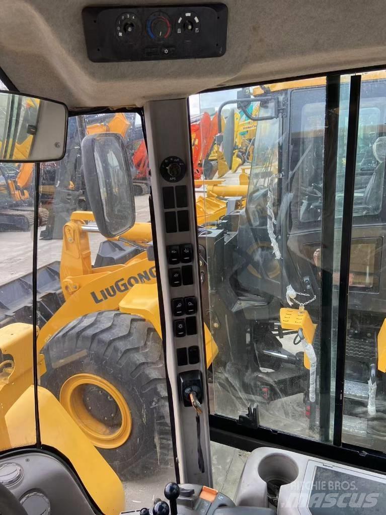 Volvo L 105 輪胎式裝載機