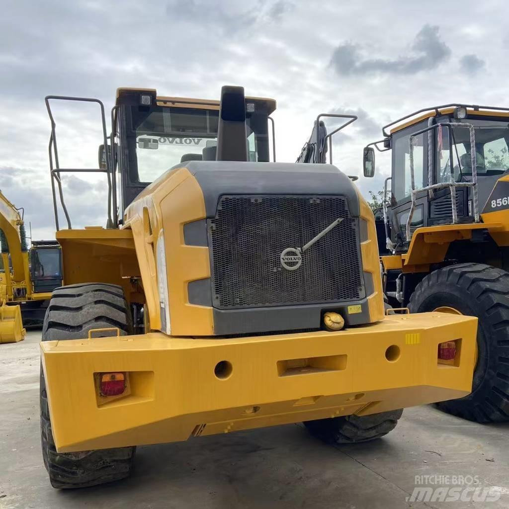 Volvo L 105 輪胎式裝載機