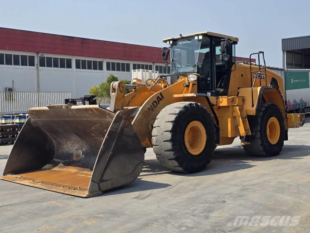 Hyundai HL 975 輪胎式裝載機