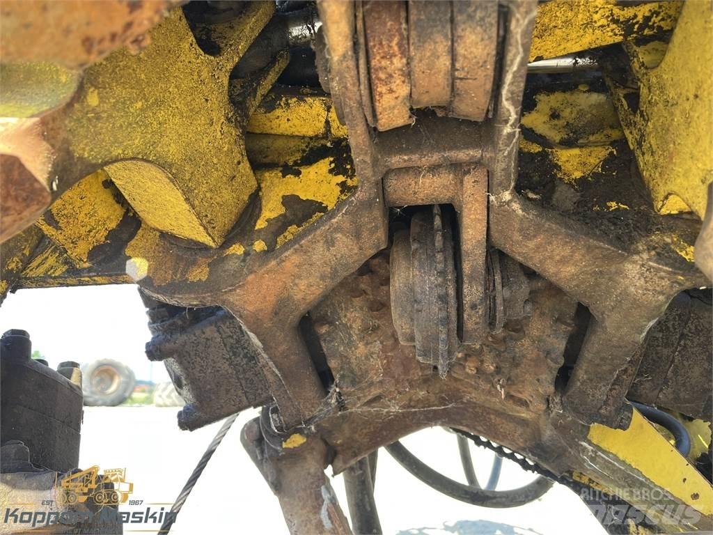 Timberjack 745 收穫機頭