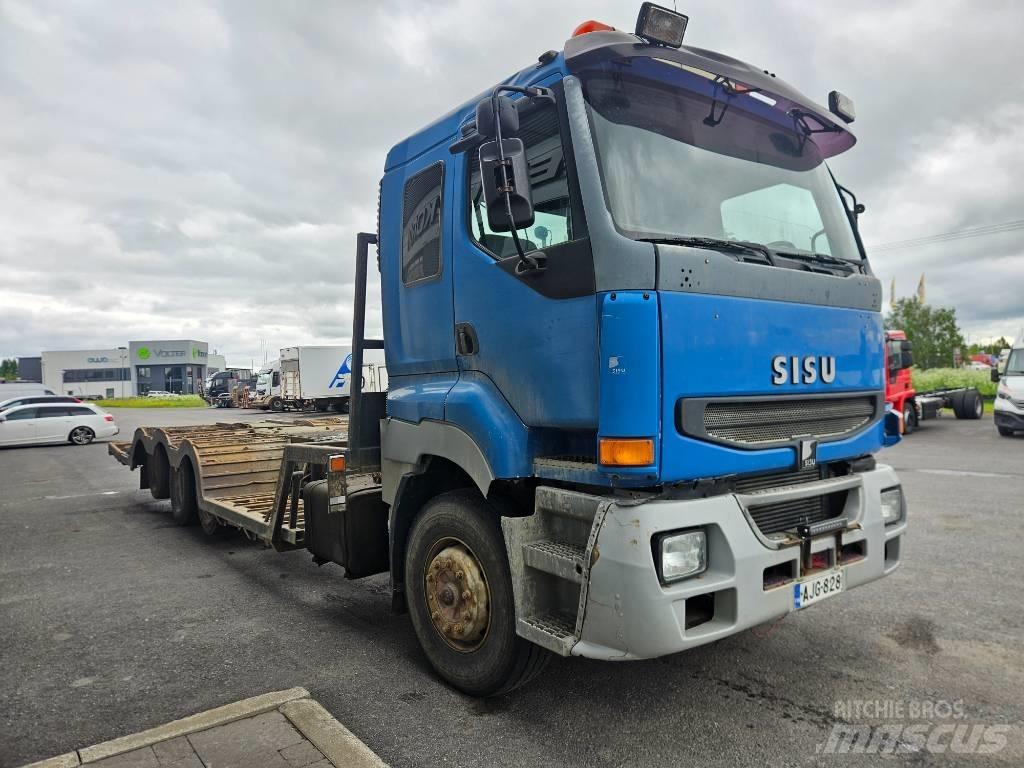 Sisu E12 8x2 林業運輸車