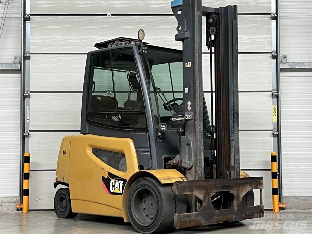 CAT erpillar EP40 電動堆高機