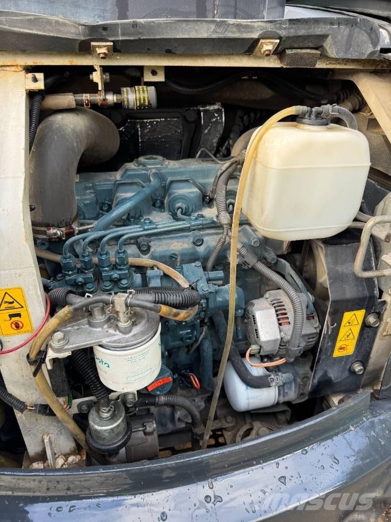 Kubota U48-4 小型挖土機/掘鑿機<7t(小型挖掘機)