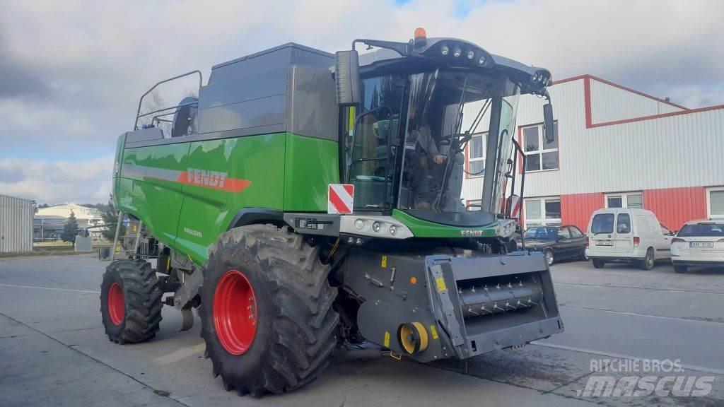 Fendt 6335 C PL 聯合收穫機