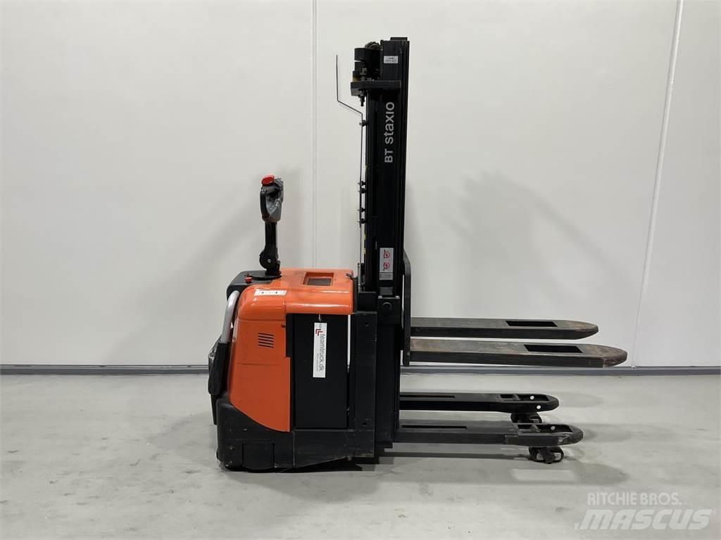 BT SPE125L 自走式堆積機
