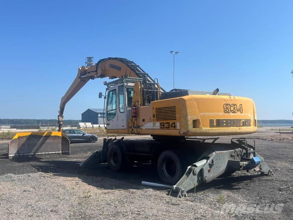 Liebherr A 934 C 廢棄物/工業用操作車