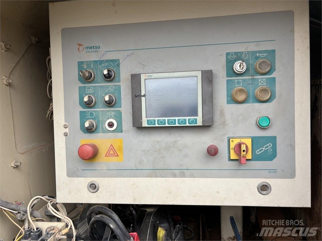 Metso Nordberg ST352 移動式篩選機
