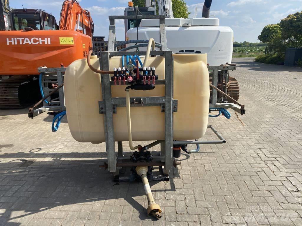 Spuit Machin 承載式噴霧機