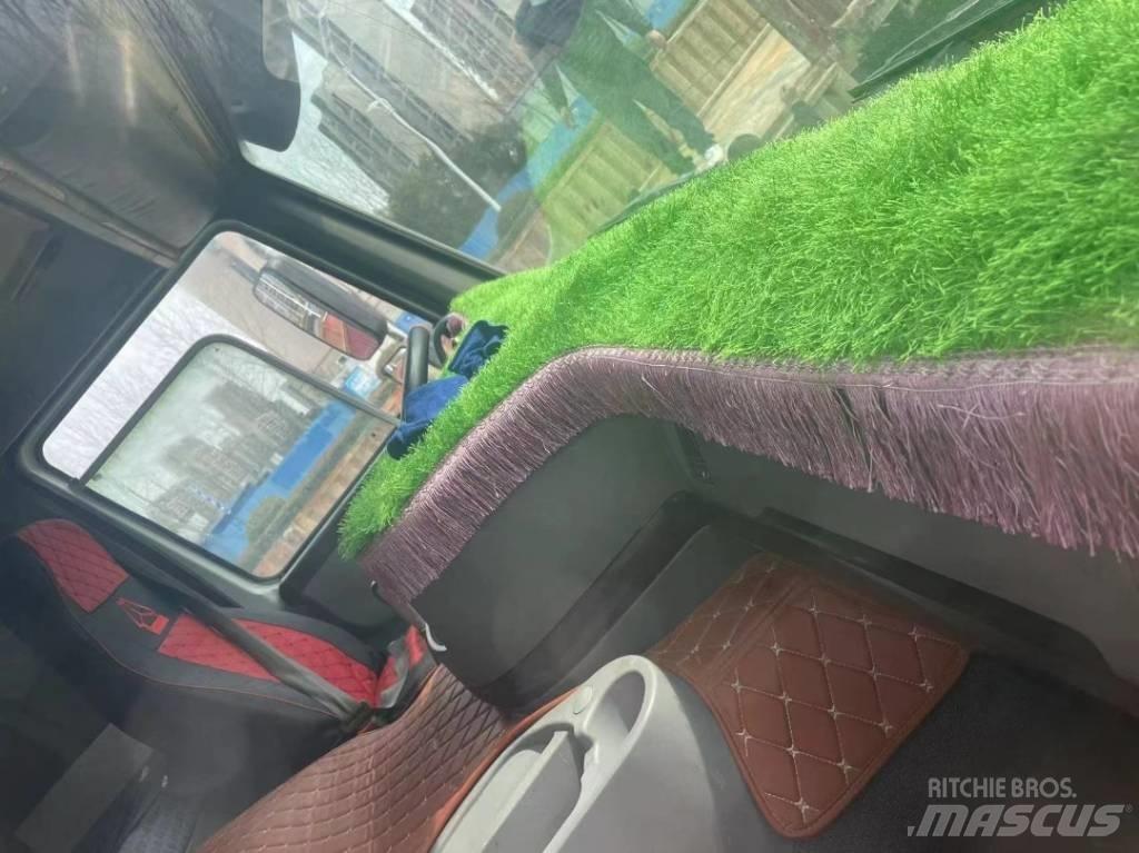 Howo 371 8x4 傾卸式卡車