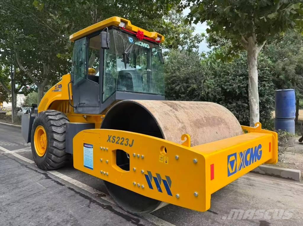 XCMG XS 223 J 單輪滾壓機