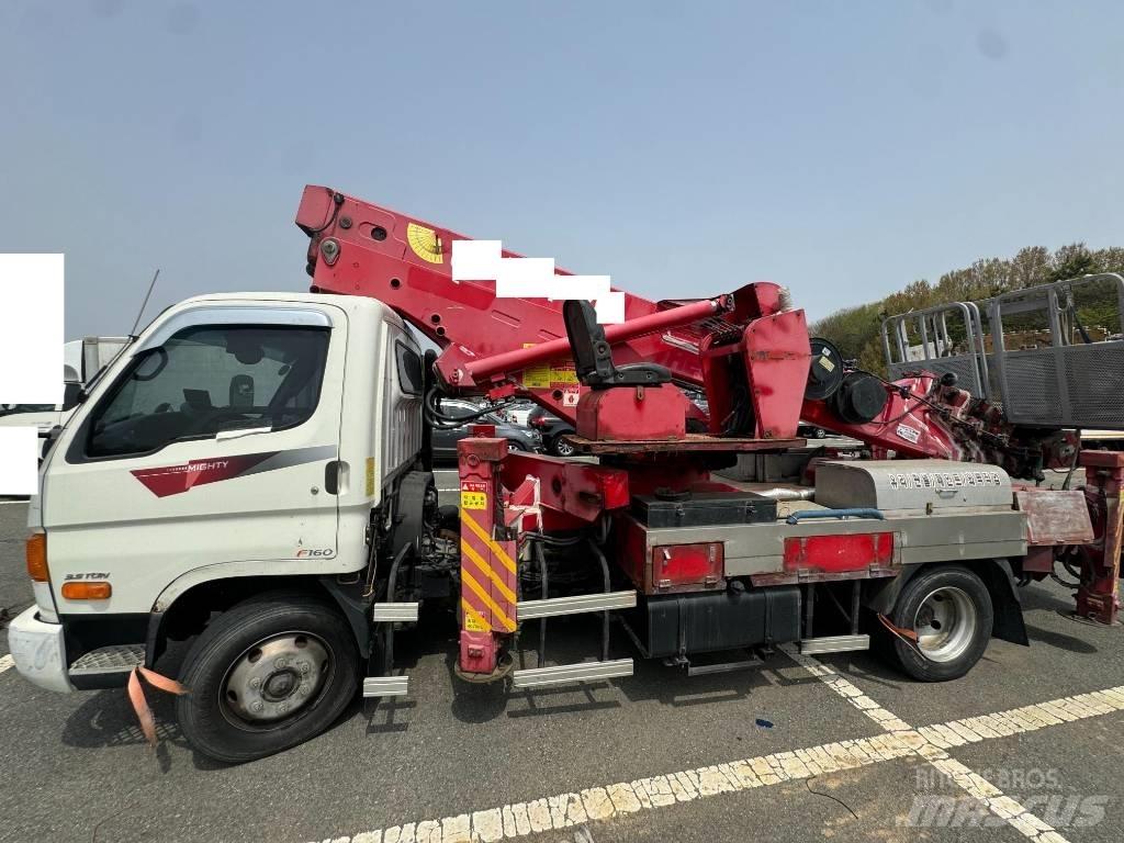 Horyong SKY280 卡車裝載高空作業車