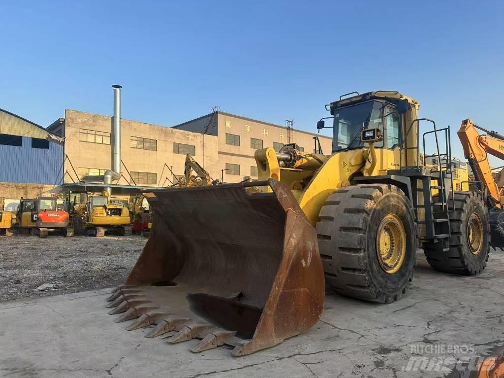 Komatsu WA 600 輪胎式裝載機