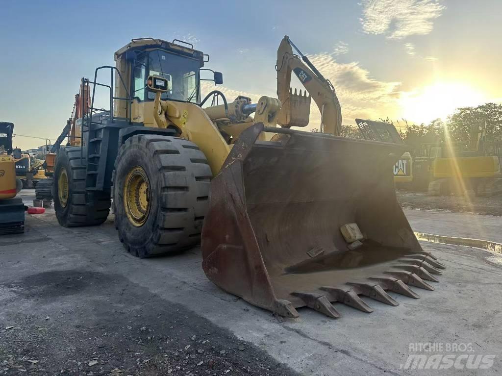 Komatsu WA 600 輪胎式裝載機