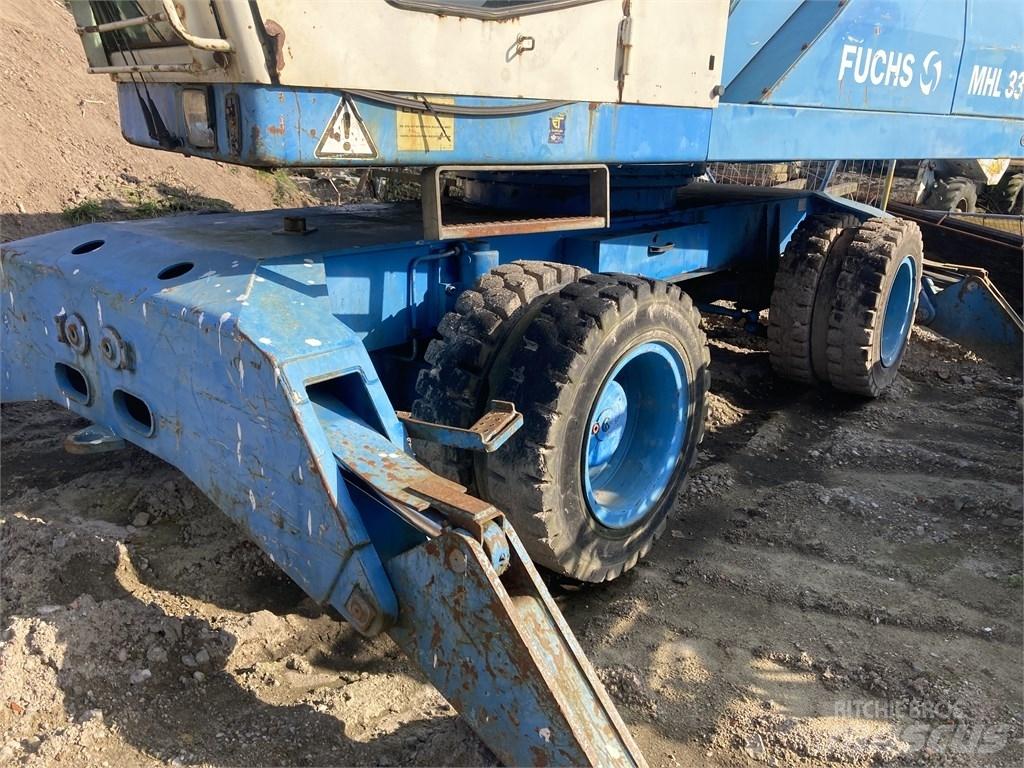 Fuchs MHL 331 廢棄物/工業用操作車