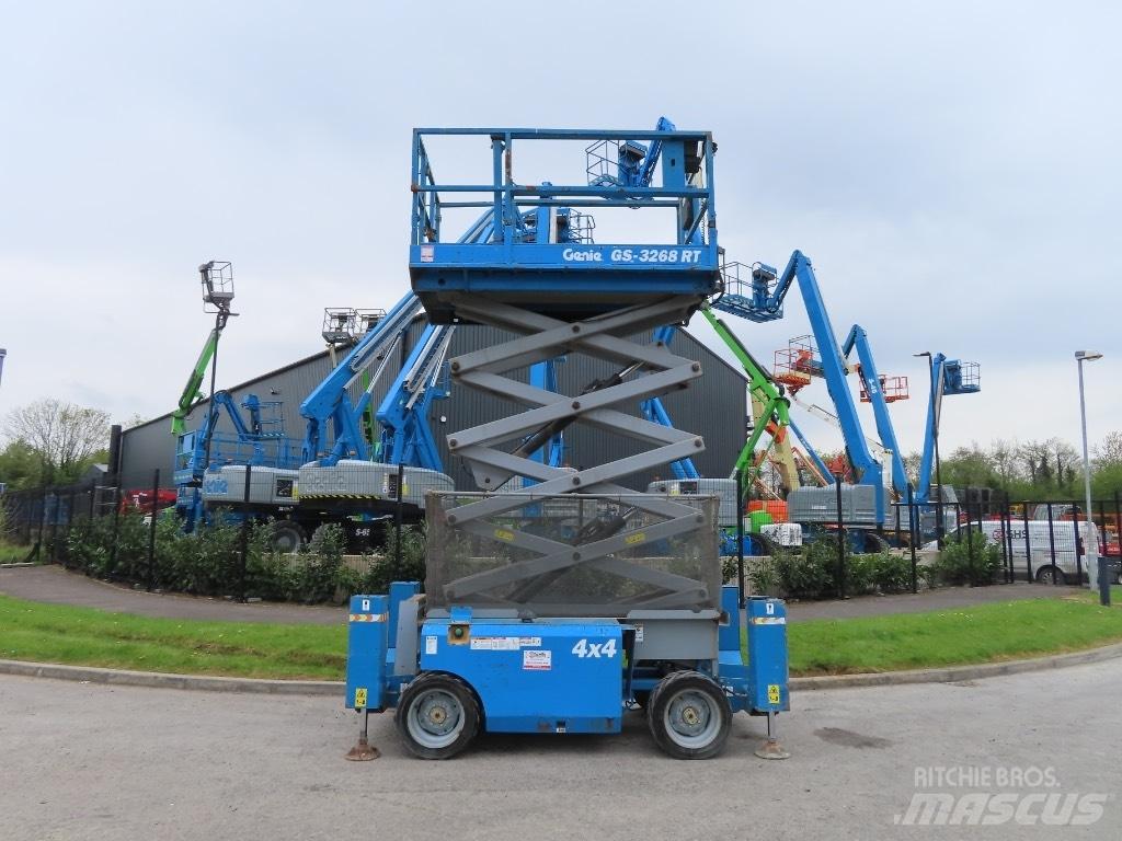 Genie GS 3268 RT 剪式升降機