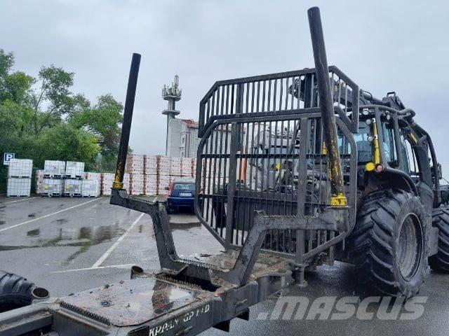 Valtra N153 林業用曳引機