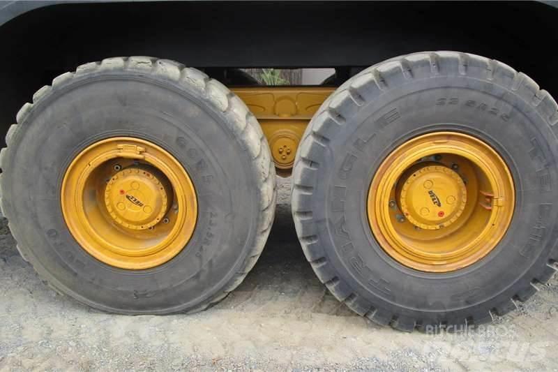 Bell B25D 23000L 其他貨車