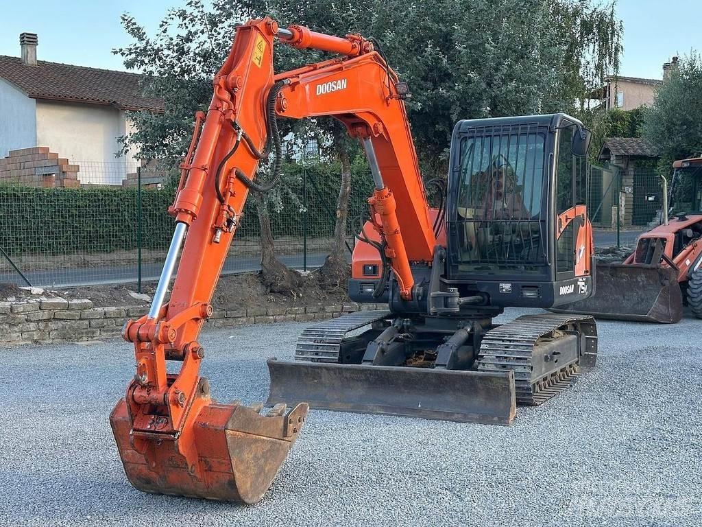 Doosan SOLAR 75V 特殊挖土機/掘鑿機/挖掘機