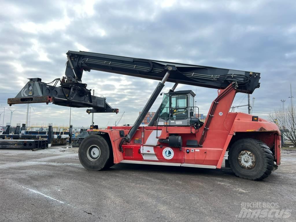Kalmar DRF450-60S5 前伸型堆積機